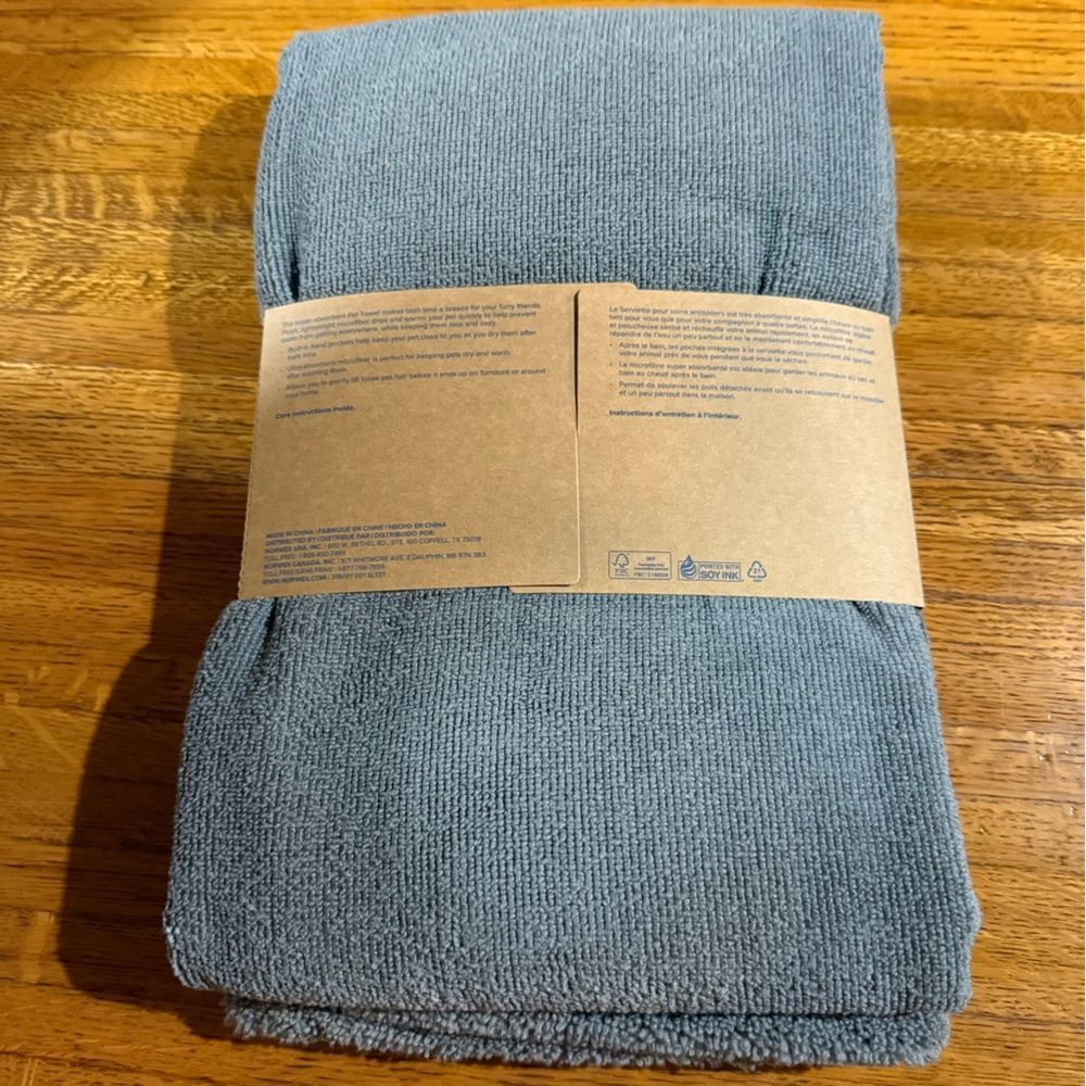 Norwex Pet Towel NWT - Picture 10 of 10